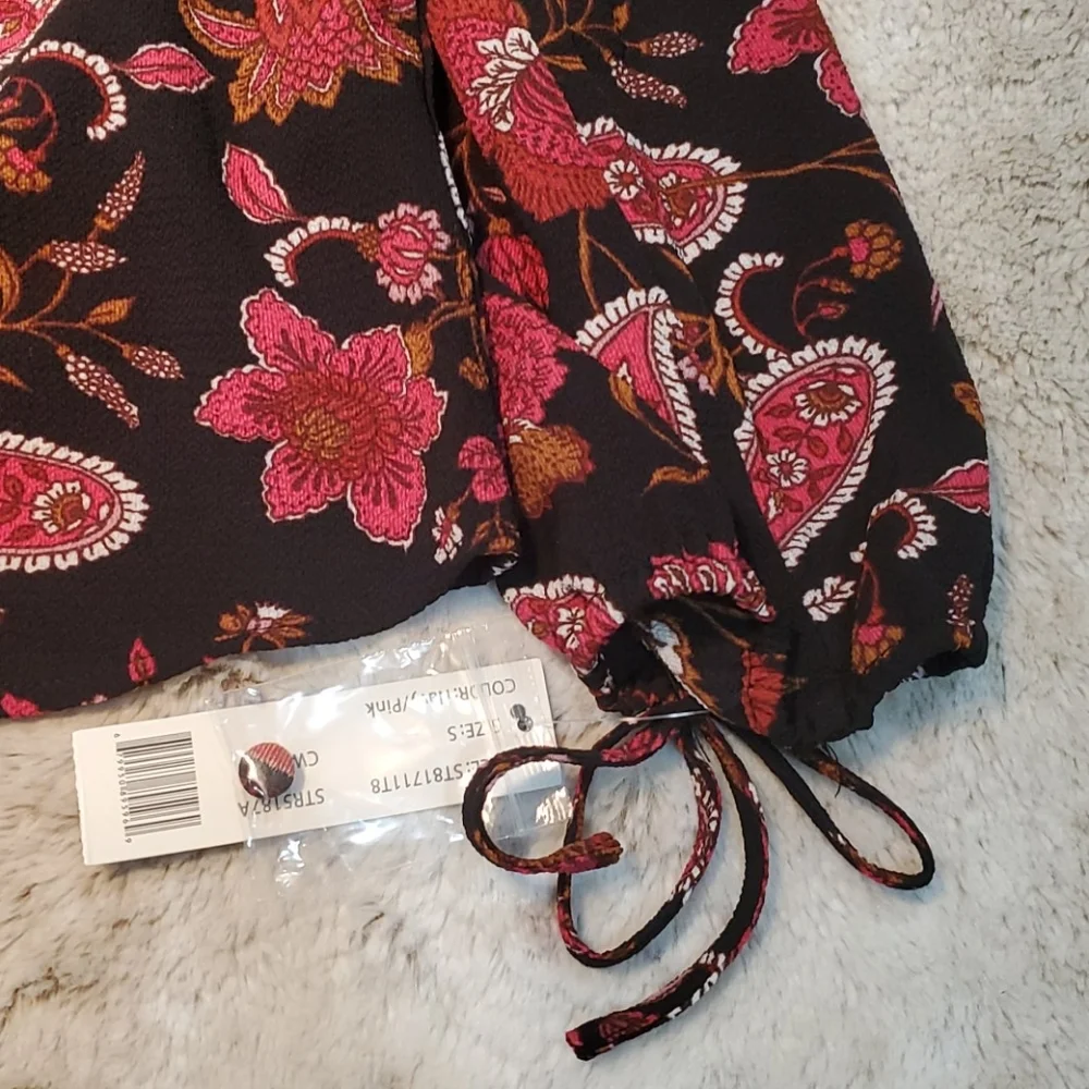 Zac & Rachel Red Black Tie Sleeve Flower Printed Paisley Blouse Size Small NWT - Picture 2 of 5
